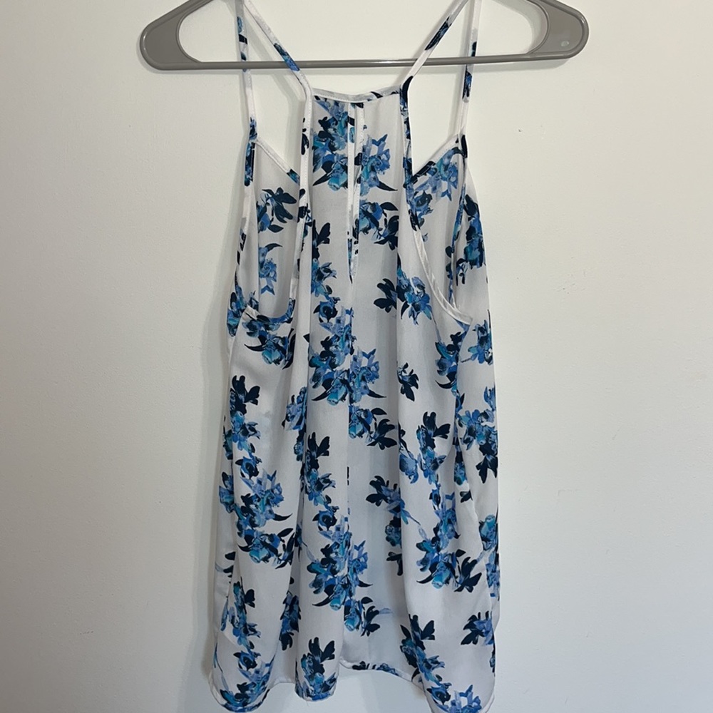 Floral Tank - Picture 3 of 3